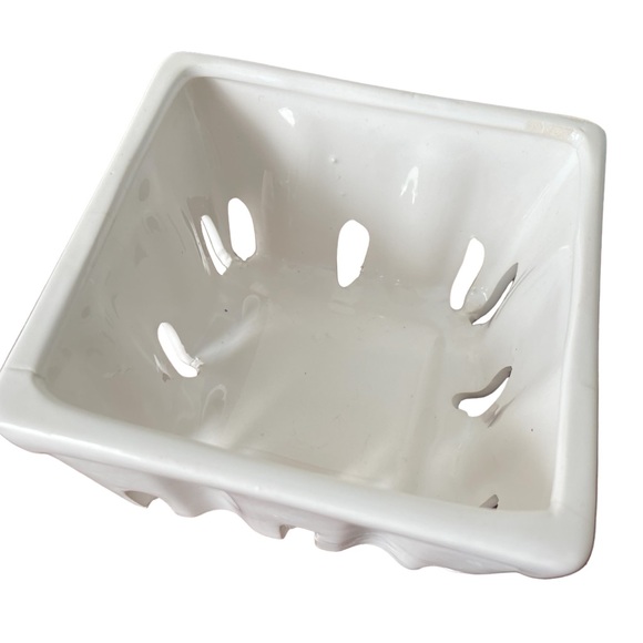 Two’s Company Solid White Square Ceramic Farmers Market Fruit Basket For Berries - Picture 2 of 5